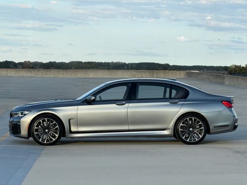 Used 2020 BMW M760i xDrive w/ Luxury Rear Seating Package image 12