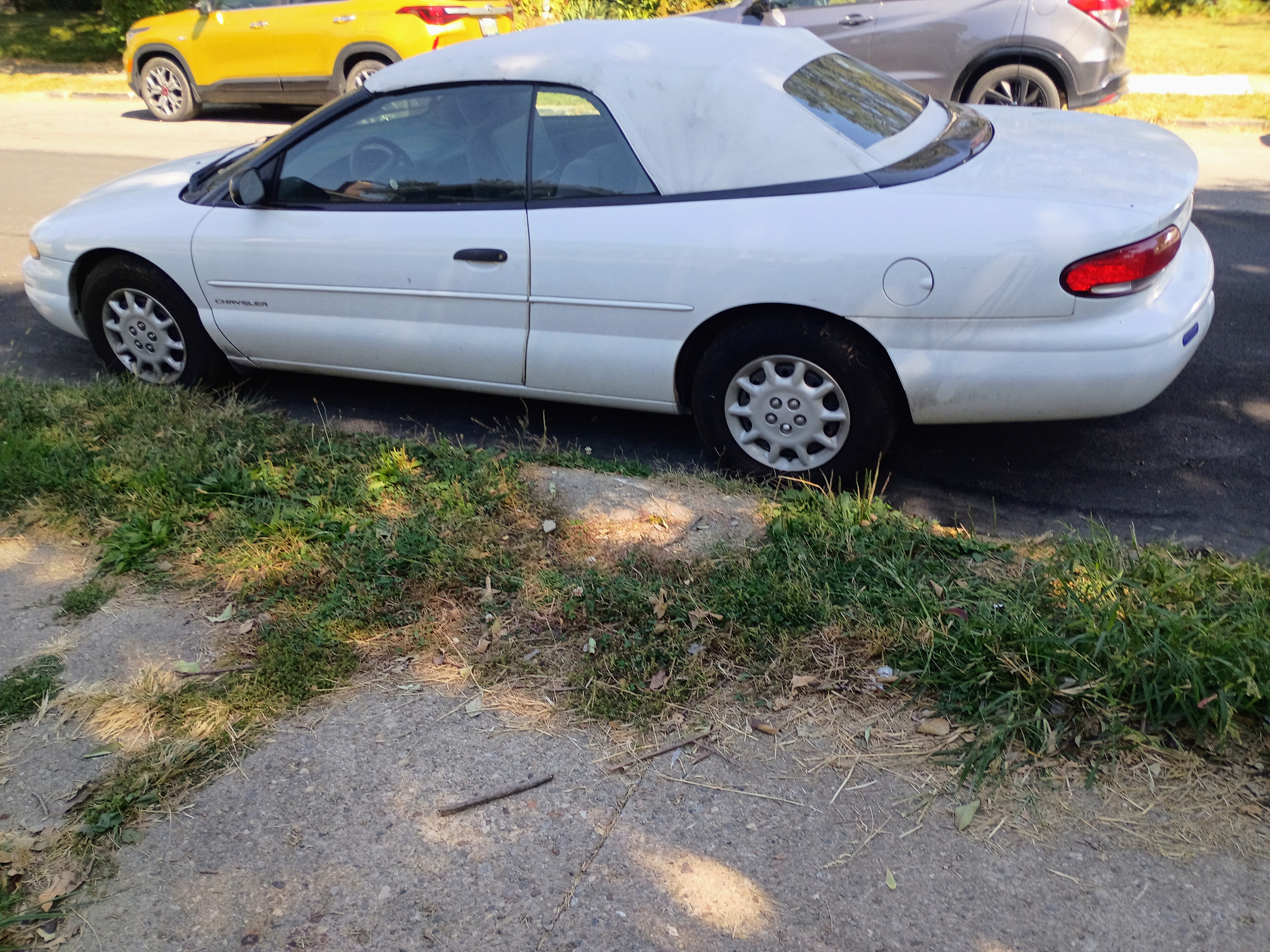 Used 2000 Chrysler Sebring JX FWD image 6