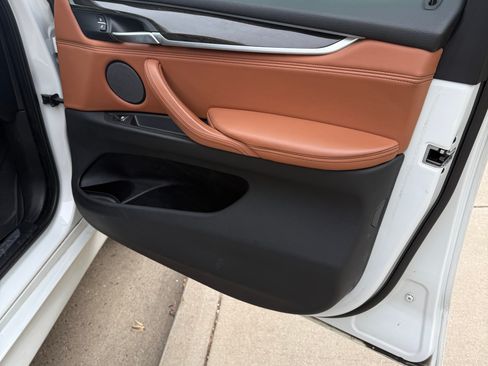 Used 2017 BMW X5 xDrive35i image 11