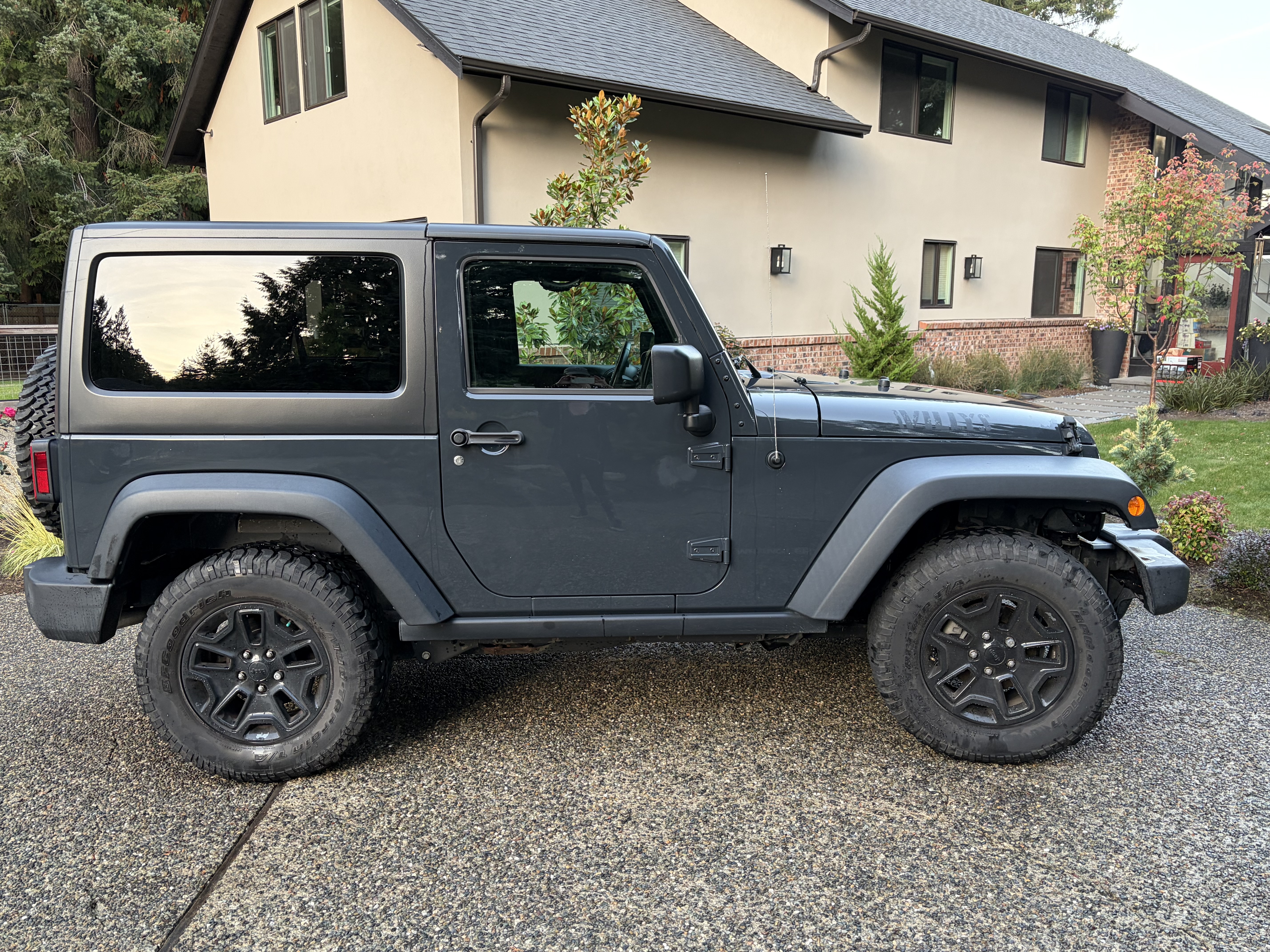 Used 2017 Jeep Wrangler Sport AWD/4WD image 1