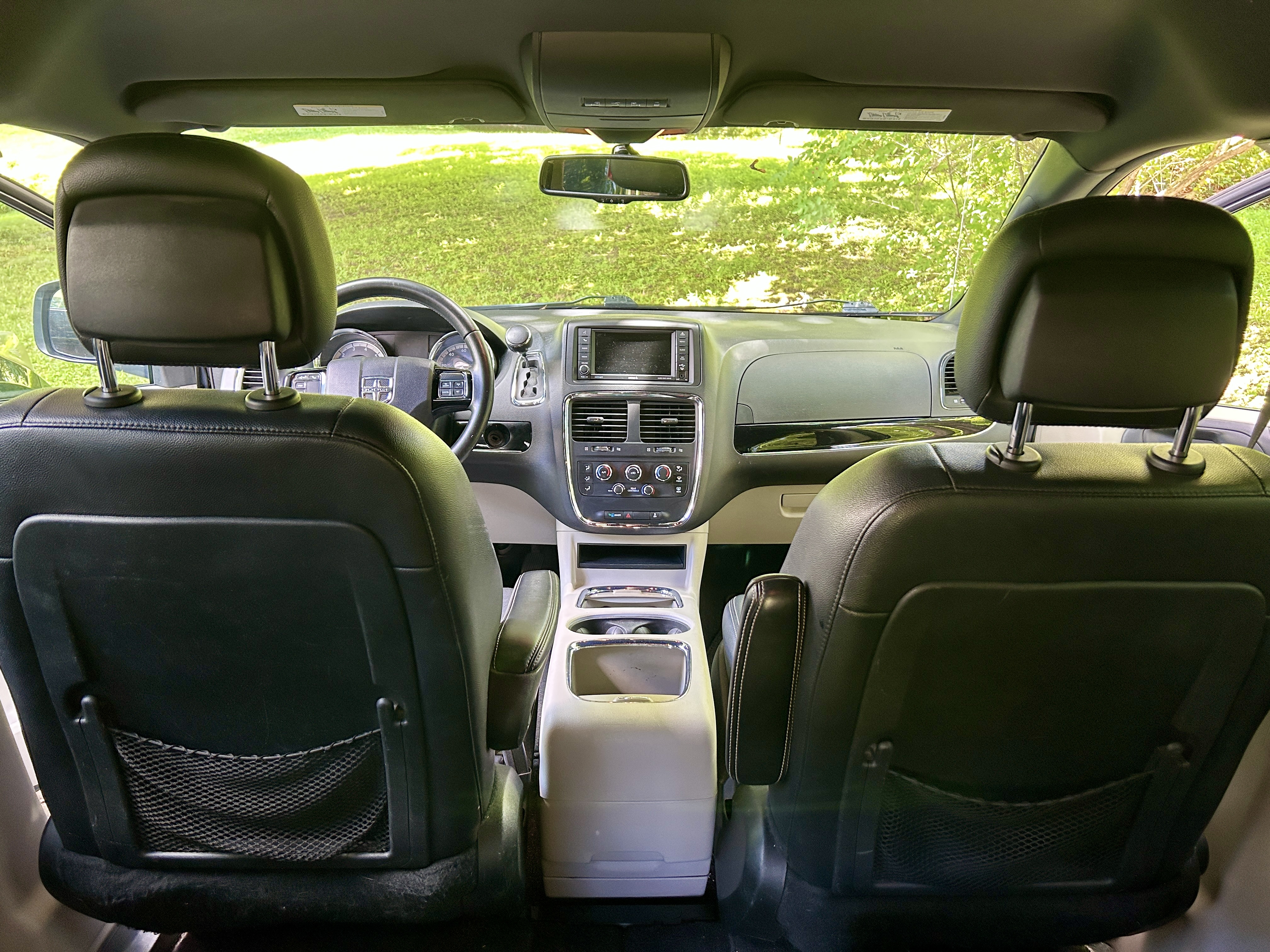 Used 2018 Dodge Grand Caravan SXT FWD image 8