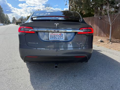Used 2016 Tesla Model X 90D image 26