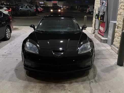 Used 2006 Chevrolet Corvette Z06 w/ Preferred Equipment Group image 15