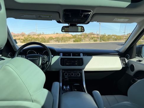 Used 2016 Land Rover Range Rover Sport HSE image 15
