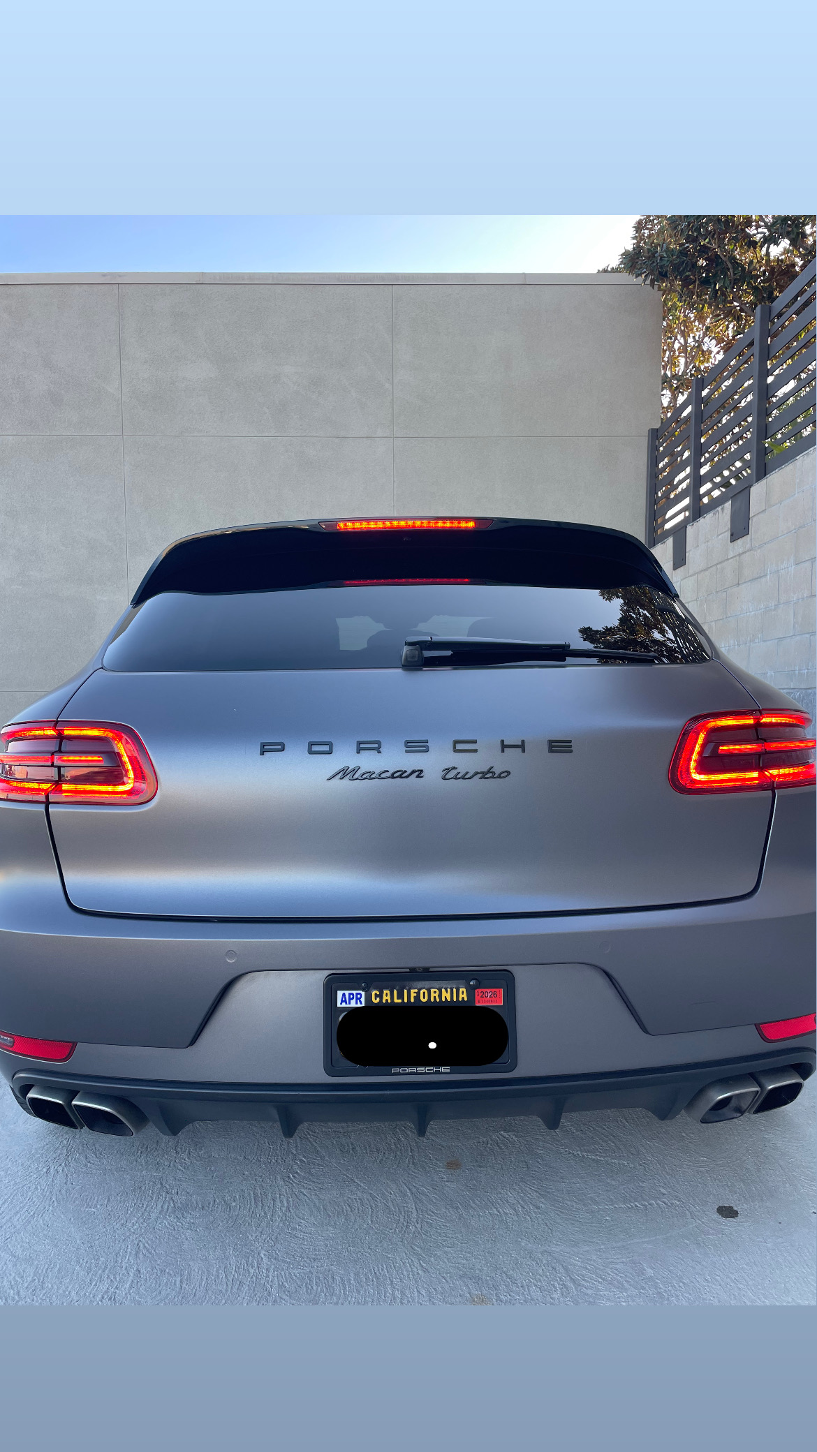 Used 2018 Porsche Macan Turbo AWD/4WD image 13
