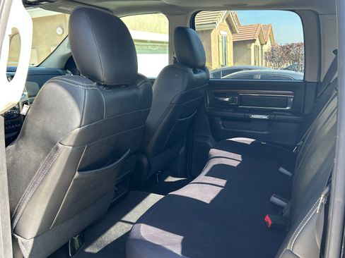 Used 2015 RAM 1500 Laramie w/ Convenience Group image 11