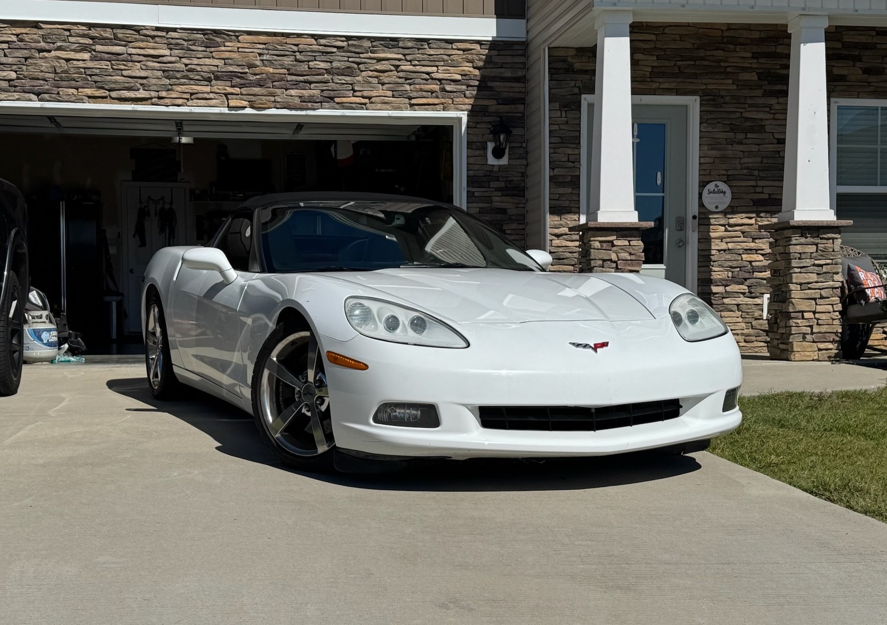 Used 2008 Chevrolet Corvette Convertible w/ Preferred Equipment Group RWD image 1