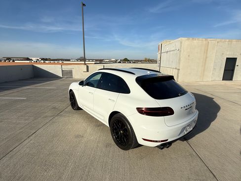 Used 2018 Porsche Macan GTS image 4