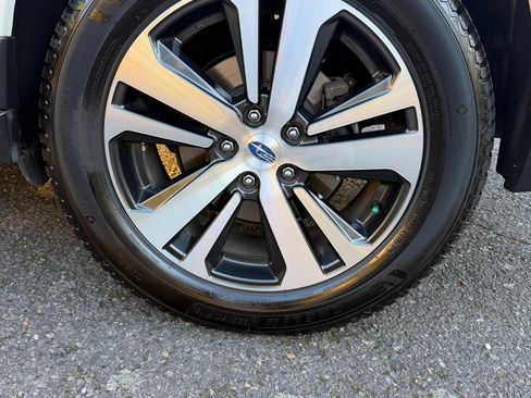 Used 2019 Subaru Outback 2.5i Limited image 12