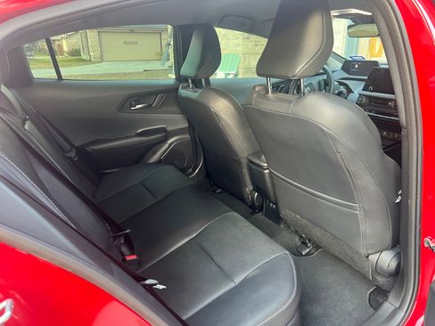 Used 2024 Toyota Prius XLE image 10