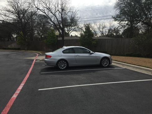 Used 2009 BMW 335i xDrive 335i xDrive Coupe 2D image 2