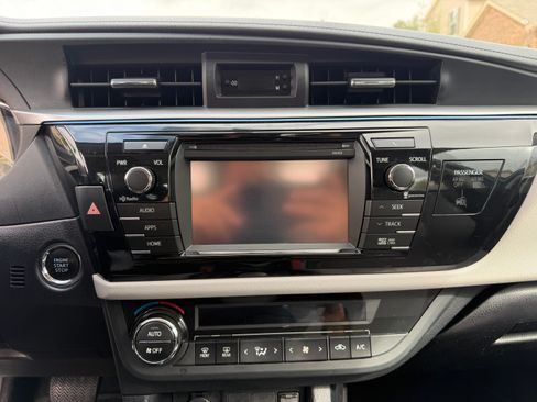 Used 2014 Toyota Corolla LE w/ Driver Convenience Package image 6