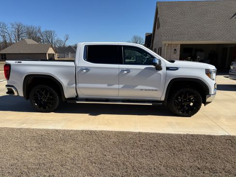 Used 2020 GMC Sierra 1500 SLT image 9