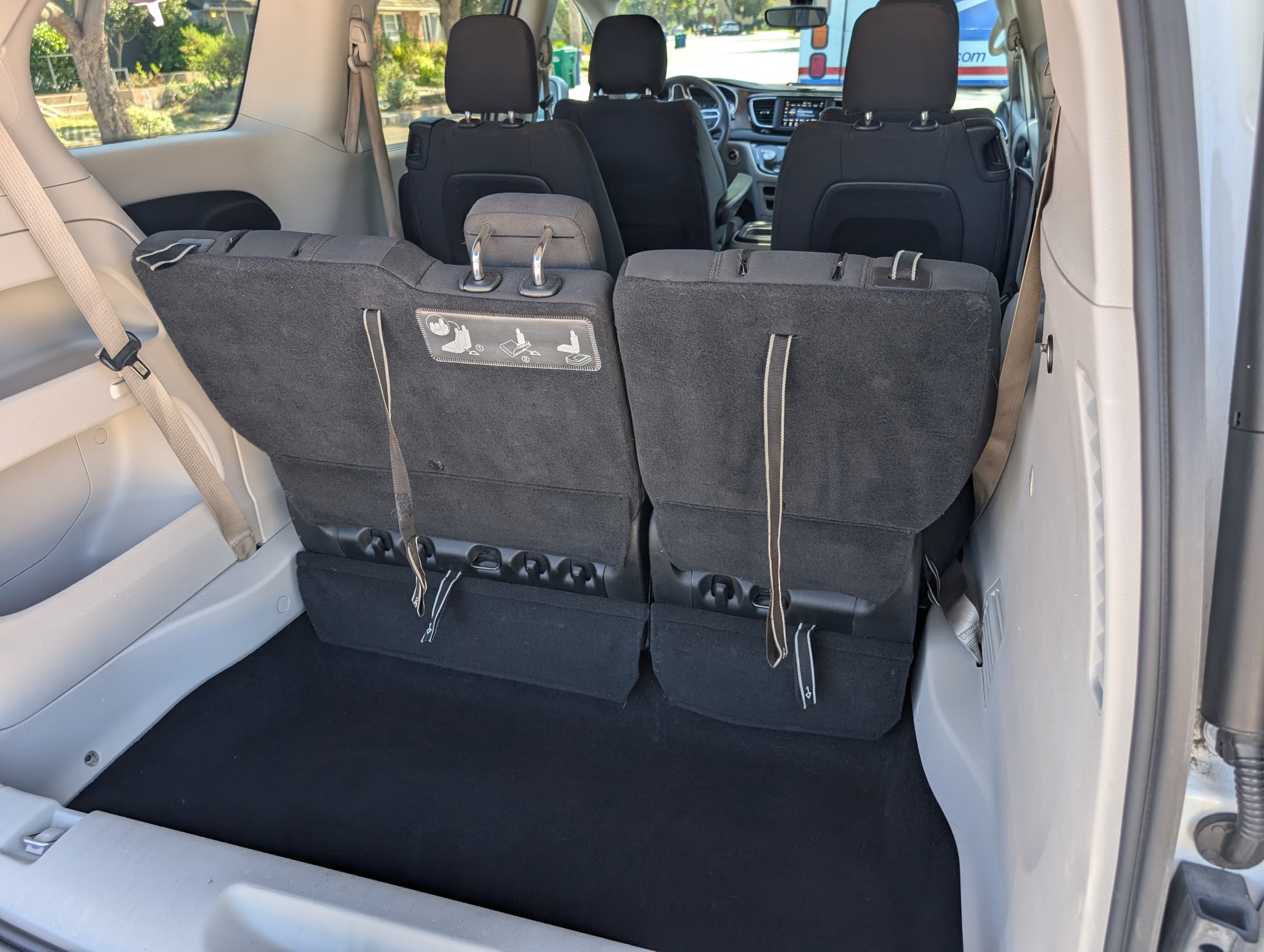 Used 2018 Chrysler Pacifica Touring Plus FWD image 13