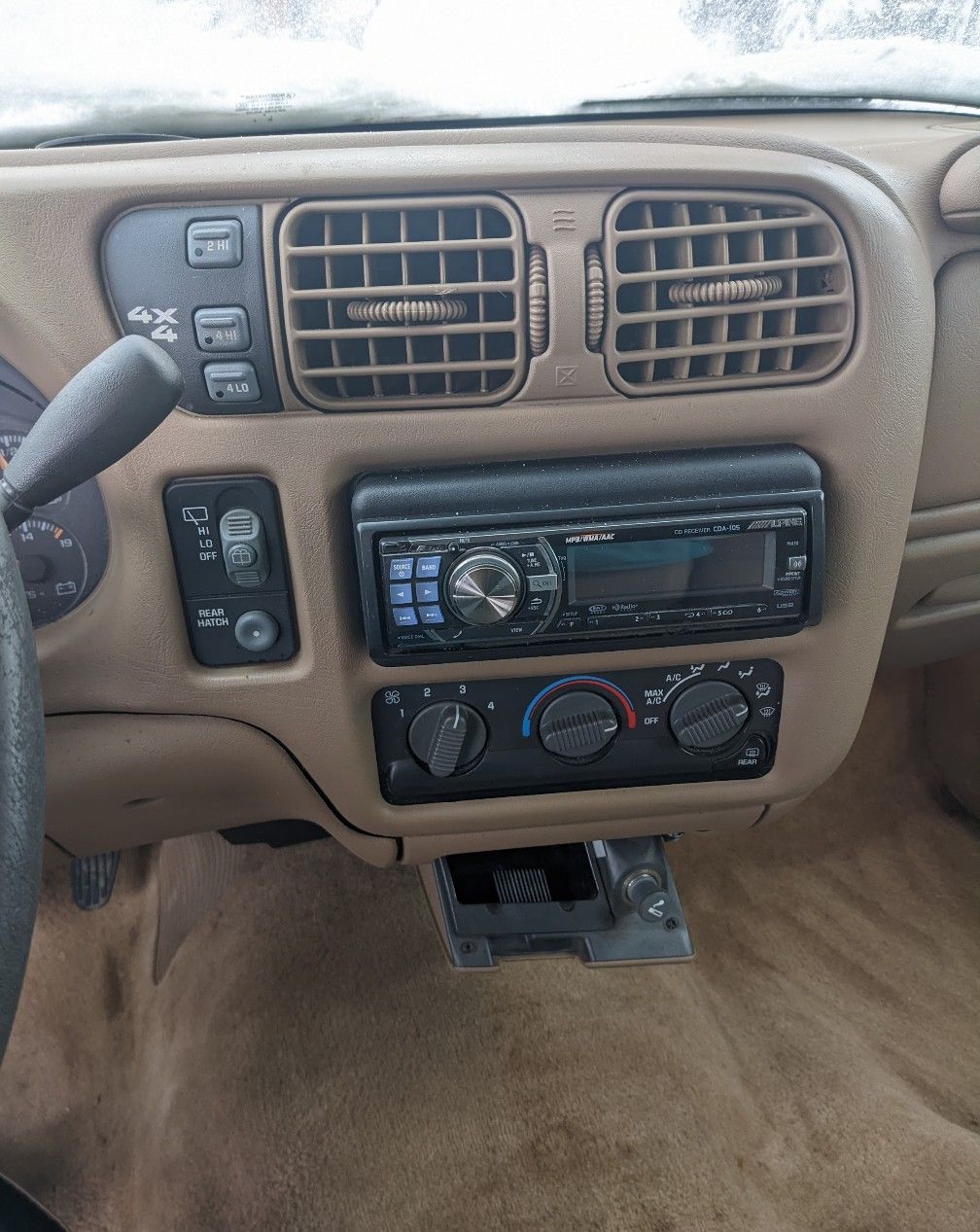Used 2001 Chevrolet Blazer LS w/ Preferred Equipment Group AWD/4WD image 11