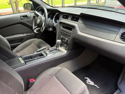 Used 2014 Ford Mustang Convertible w/ Equipment Group 102A RWD image 8