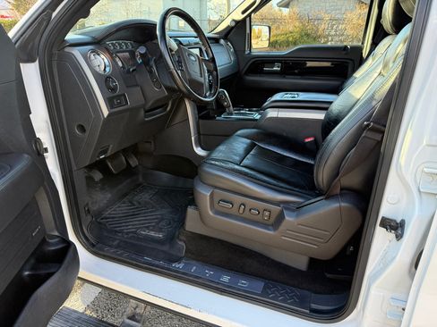 Used 2014 Ford F150 Limited image 11