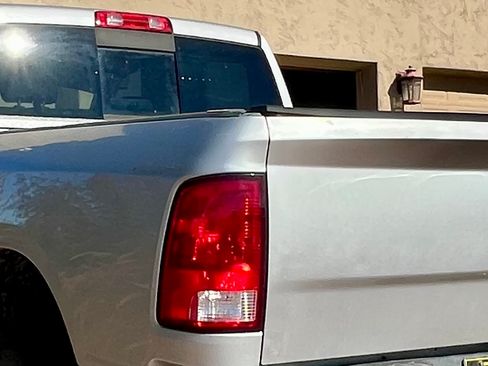 Used 2017 RAM 2500 SLT image 4