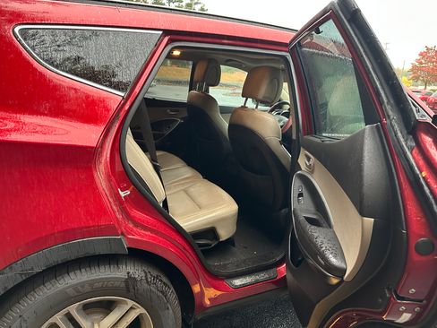 Used 2017 Hyundai Santa Fe Sport w/ 2.4L Tech Package 04 image 10