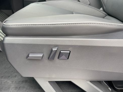 Used 2024 Tesla Cybertruck AWD Crew Cab image 20