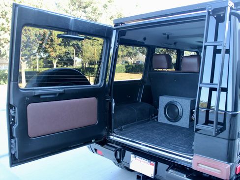 Used 2011 Mercedes-Benz G 550 G 550 4MATIC Sport Utility 4D image 23