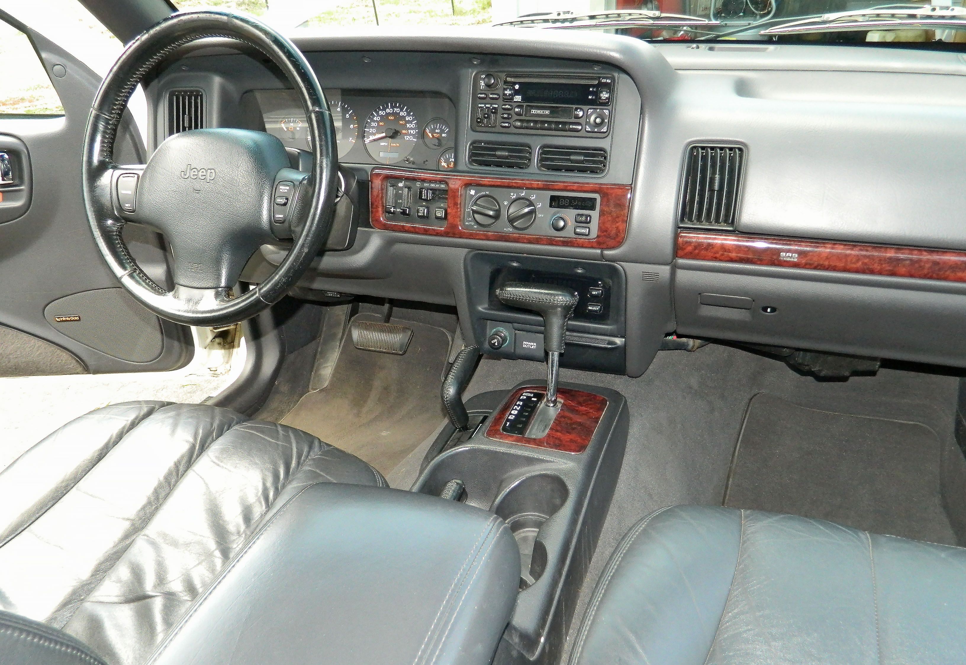 Used 1998 Jeep Grand Cherokee Limited AWD/4WD image 17