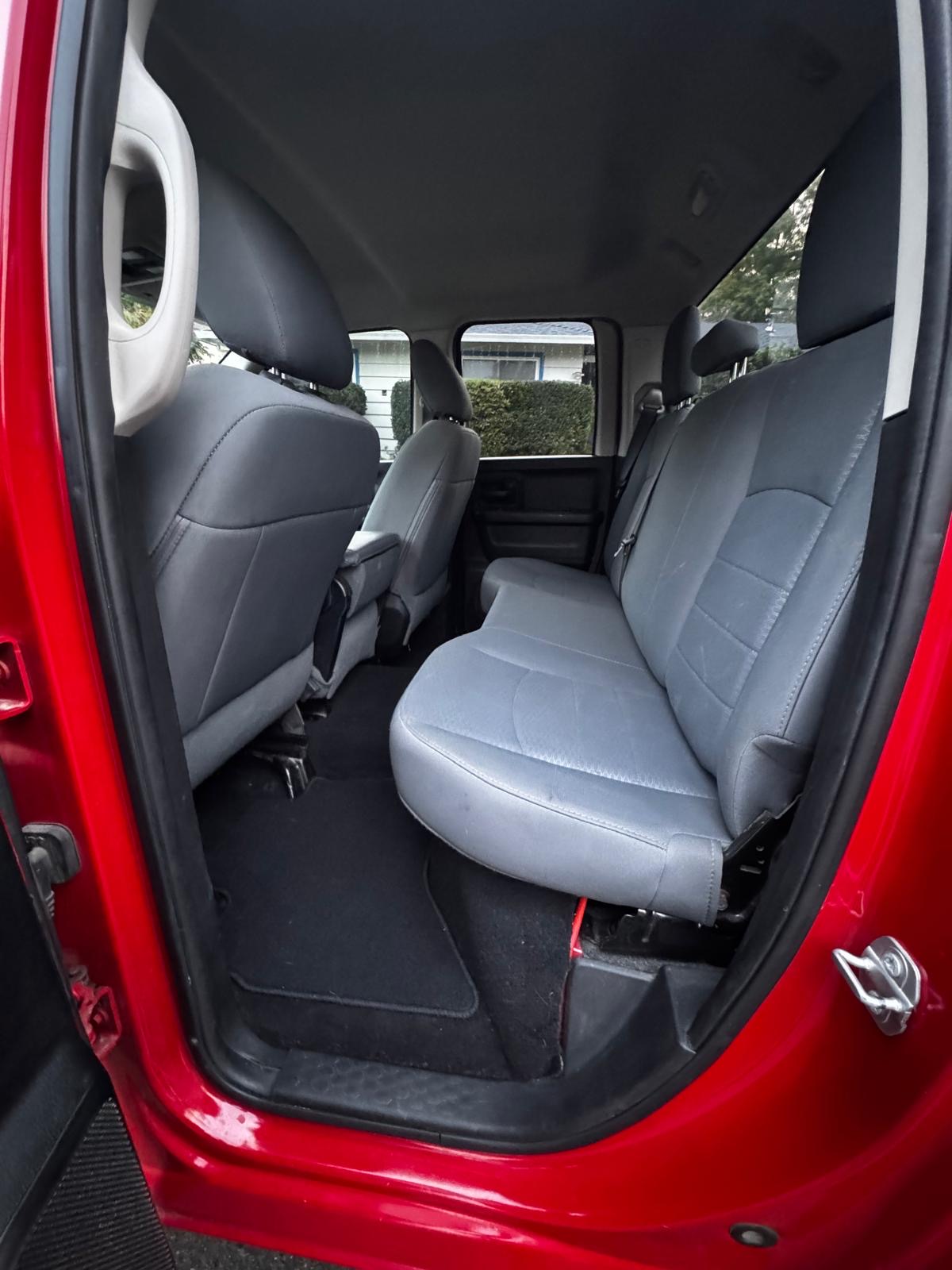 Used 2017 RAM 1500 Express AWD/4WD image 13