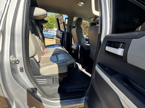 Used 2016 Toyota Tundra Limited w/ Limited Premium Package AWD/4WD image 11