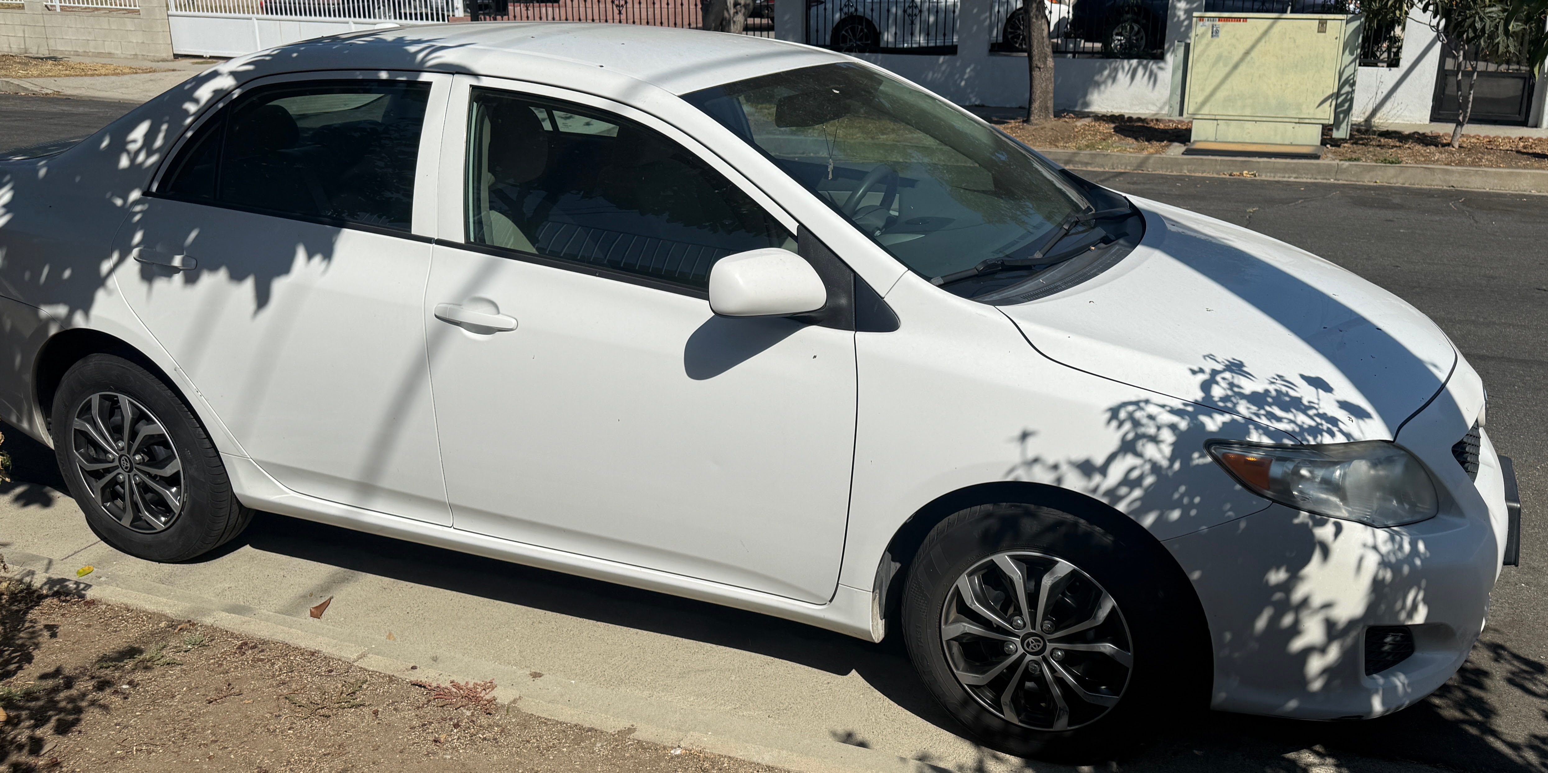 Used 2010 Toyota Corolla FWD image 10