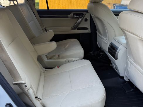 Used 2021 Lexus GX 460 Premium image 9