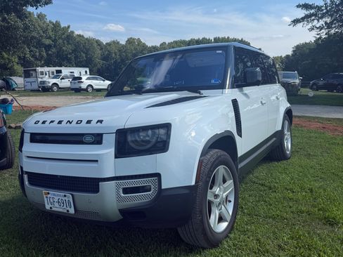 Used 2020 Land Rover Defender 110 SE AWD/4WD image 5