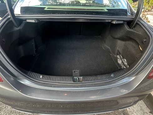 Used 2018 Mercedes-Benz C 300 Sedan image 15