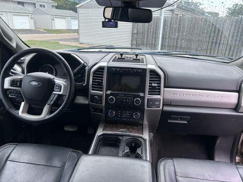 Used 2018 Ford F350 Lariat w/ Tow Technology Bundle AWD/4WD image 12