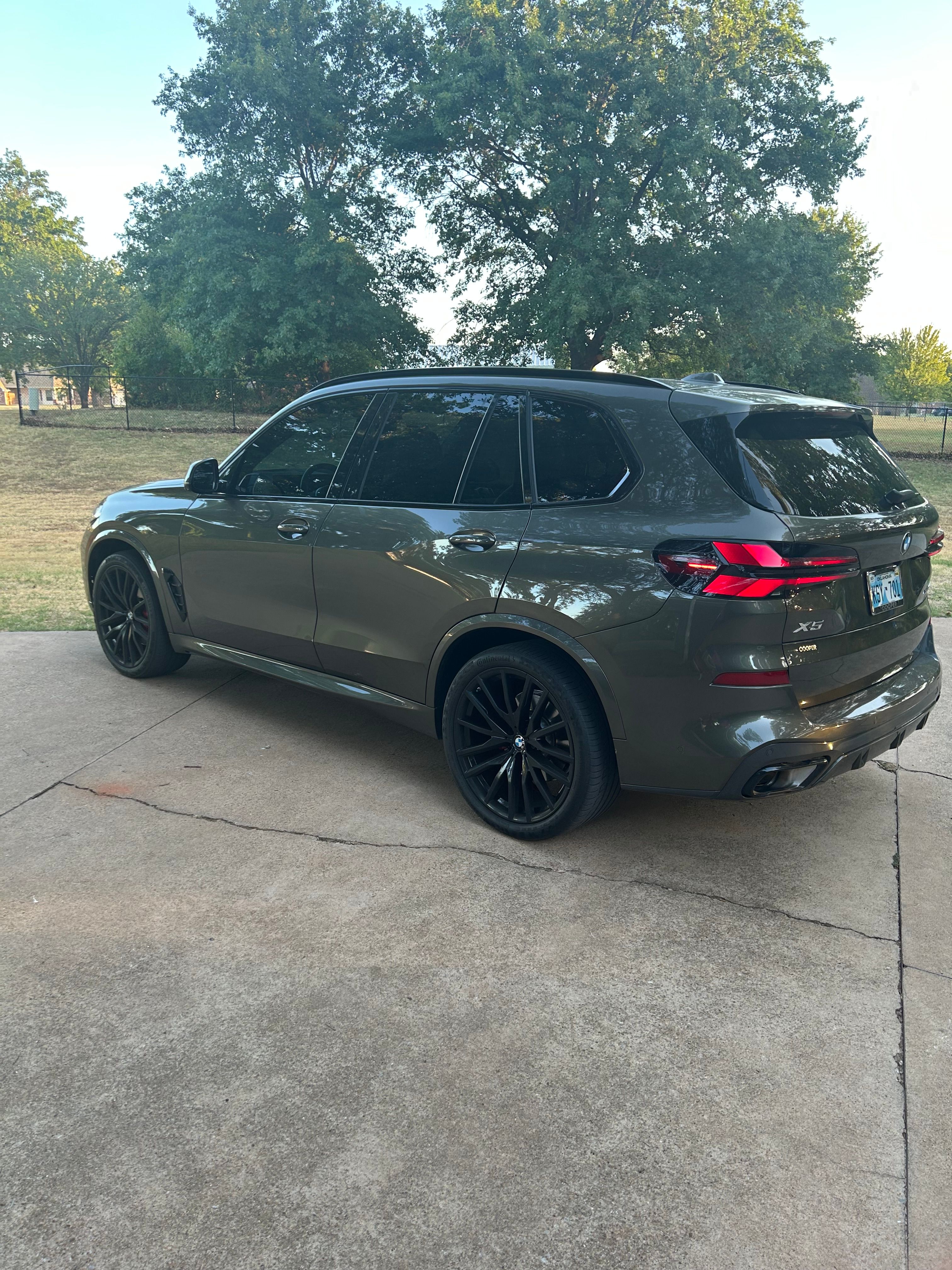 Used 2024 BMW X5 xDrive40i w/ Executive Package AWD/4WD image 6