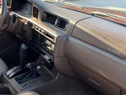 Used 1997 Toyota Land Cruiser image 10