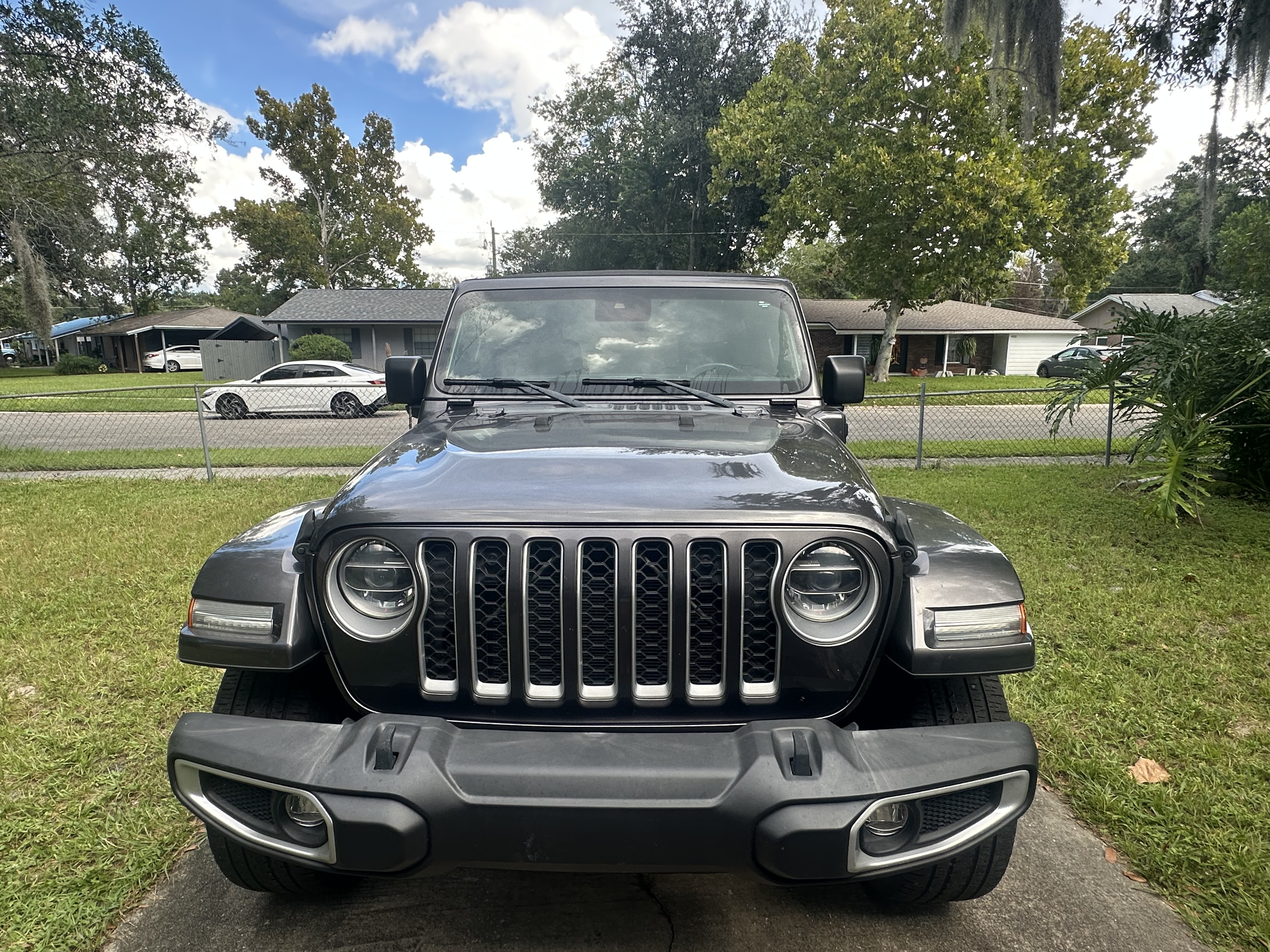 Used 2021 Jeep Wrangler Unlimited Sahara w/ Safety Group AWD/4WD image 2