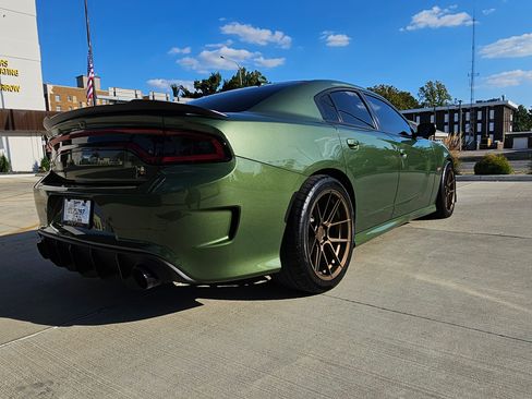 Used 2019 Dodge Charger Scat Pack w/ Driver Confidence Group image 4