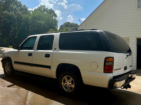 Used 2002 Chevrolet Suburban LS RWD image 5