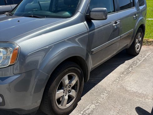 Used 2009 Honda Pilot EX image 1