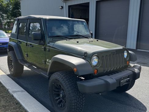 Used 2008 Jeep Wrangler Unlimited X image 2