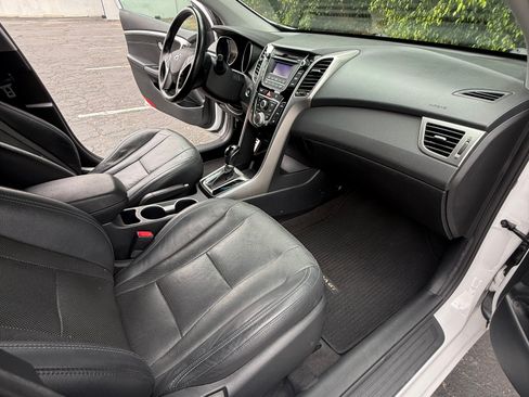 Used 2014 Hyundai Elantra GT w/ Option Group 02 FWD image 14