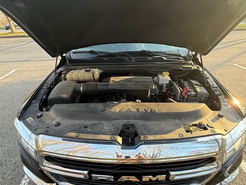 Used 2019 RAM 1500 Big Horn image 9