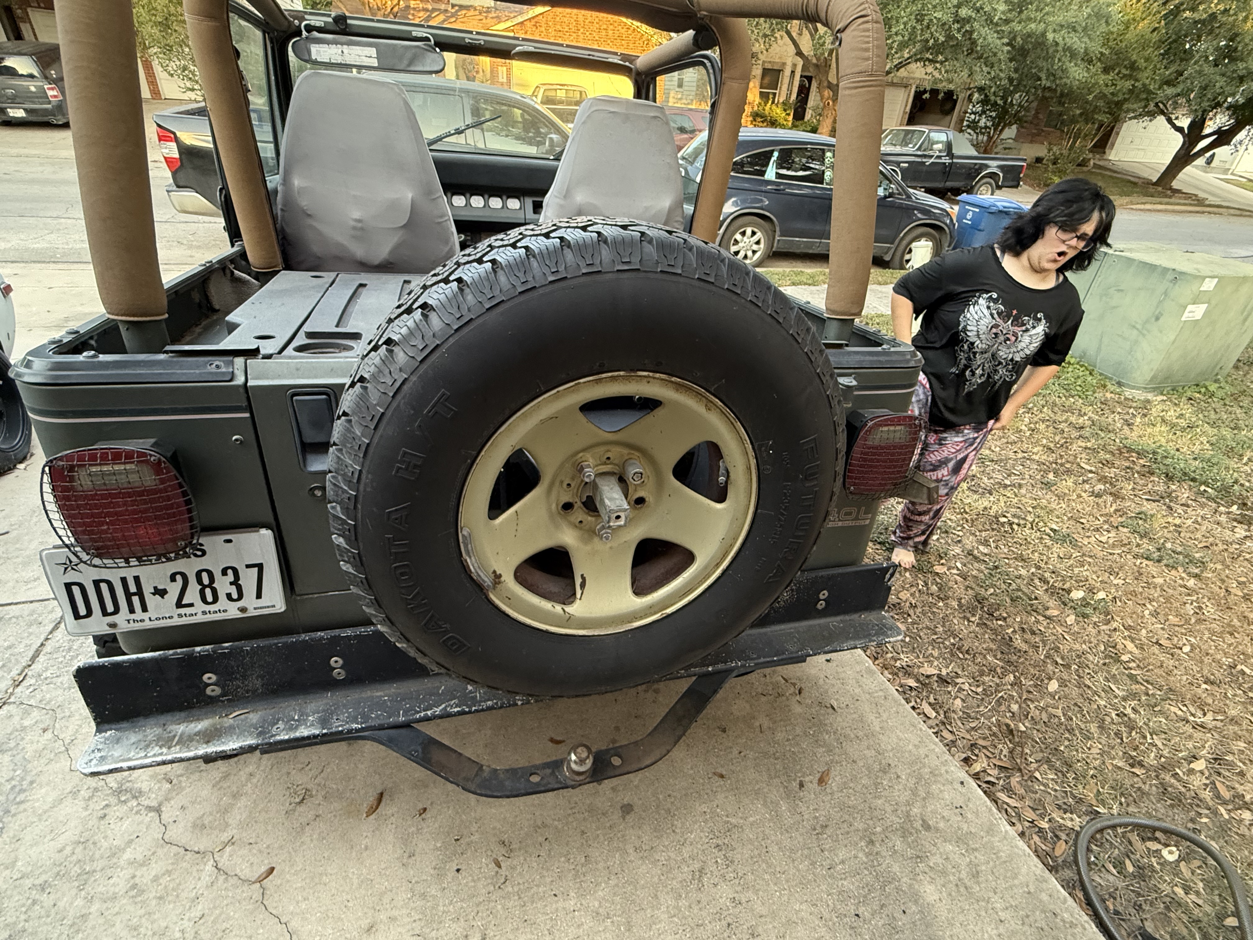 Used 1992 Jeep Wrangler Sahara AWD/4WD image 6