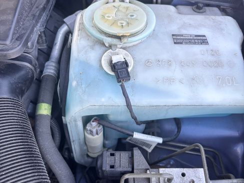 Used 2002 Mercedes-Benz CLK 430 Cabriolet image 14