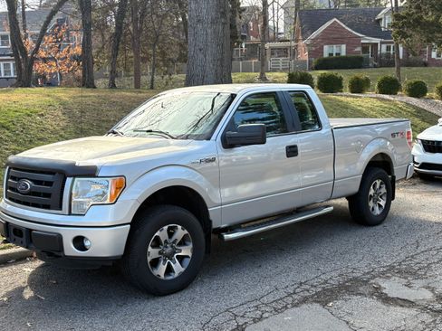 Used 2012 Ford F150 STX w/ STX Decor Pkg image 5