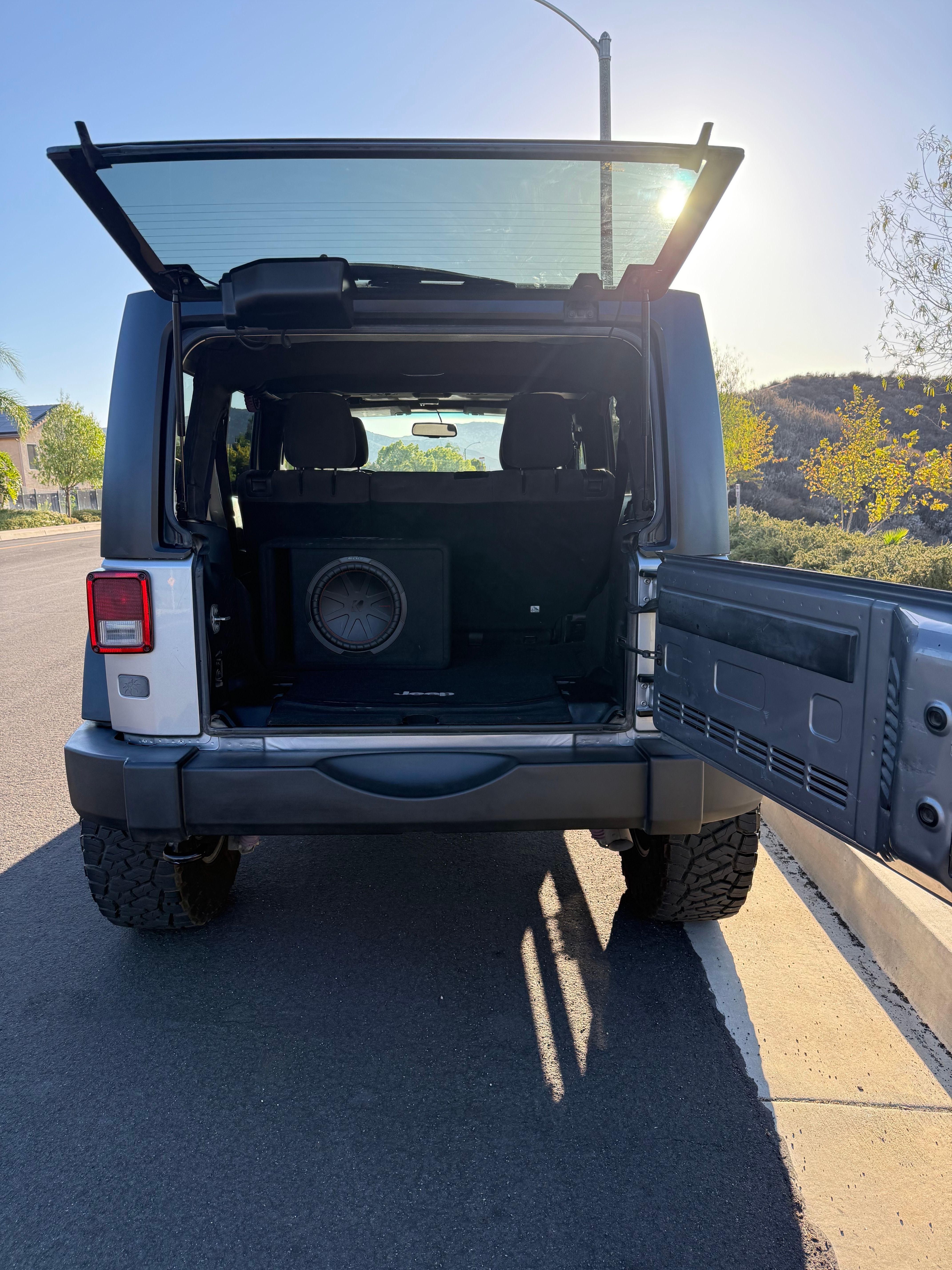 Used 2017 Jeep Wrangler Unlimited Sport w/ Quick Order Package 24S AWD/4WD image 4