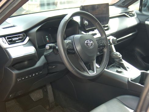 Used 2023 Toyota RAV4 XSE image 12