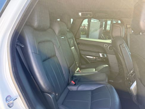 Used 2019 Land Rover Range Rover Sport Supercharged image 6