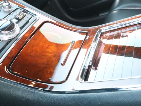 Used 2019 Lincoln Continental w/ Equipment Group 500A image 6