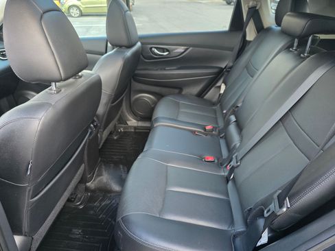 Used 2016 Nissan Rogue SL w/ SL Premium Package image 21